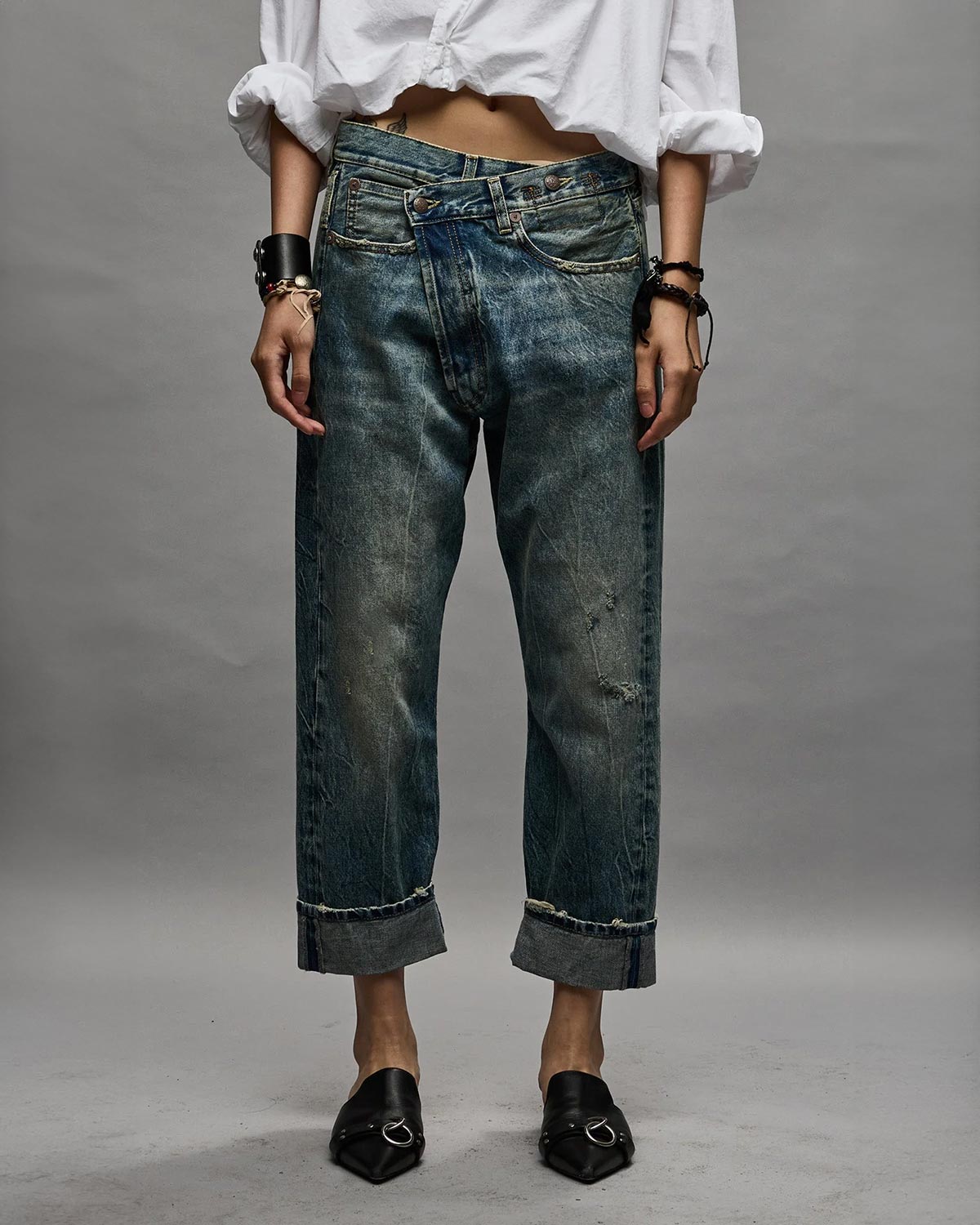 Jean Crossover bleu délavage Kelly R13 Denim. 